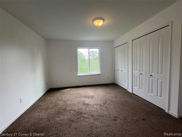 3493 Silver Stone Drive 5, Milford, MI 48380