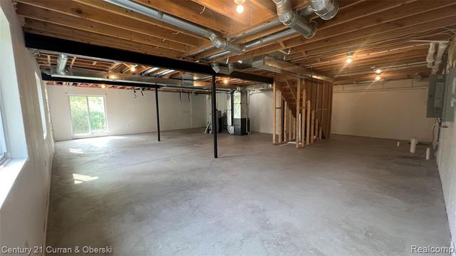 3493 Silver Stone Drive 5, Milford, MI 48380