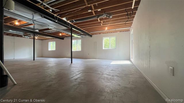 3493 Silver Stone Drive 5, Milford, MI 48380