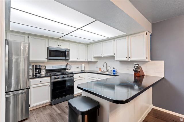 1916 E 5625 S, South Ogden, UT 84403