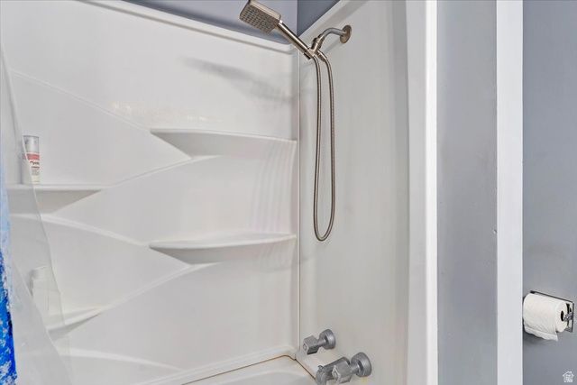 1916 E 5625 S, South Ogden, UT 84403