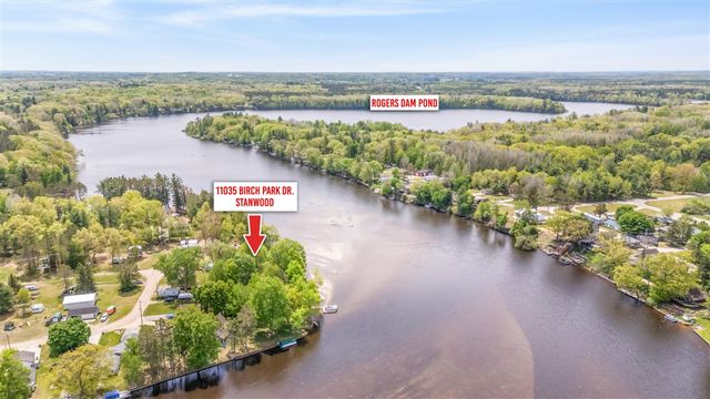 11035 Birchpark Drive, Stanwood, MI 49346