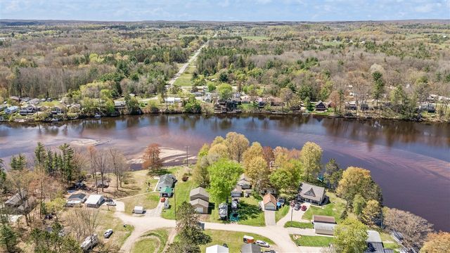 11035 Birchpark Drive, Stanwood, MI 49346