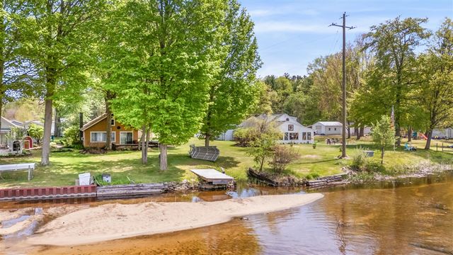 11035 Birchpark Drive, Stanwood, MI 49346