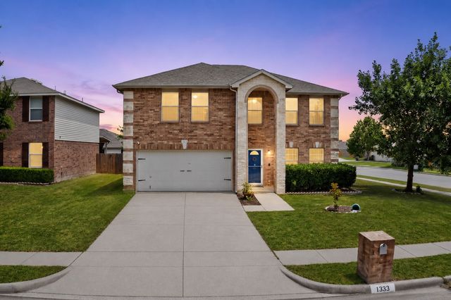 1333 Lauren Drive, Burleson, TX 76028