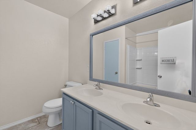 1333 Lauren Drive, Burleson, TX 76028