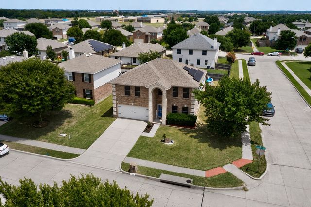 1333 Lauren Drive, Burleson, TX 76028