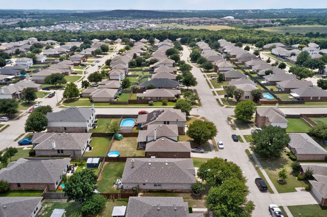1333 Lauren Drive, Burleson, TX 76028