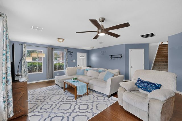 1333 Lauren Drive, Burleson, TX 76028