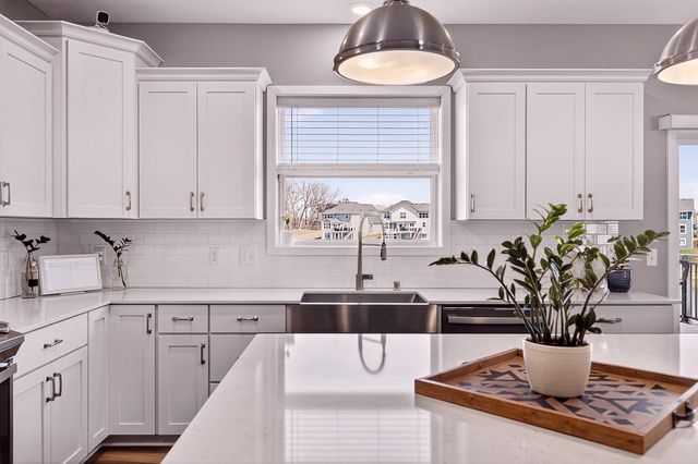 7253 Rogers Court, Chanhassen, MN 55317