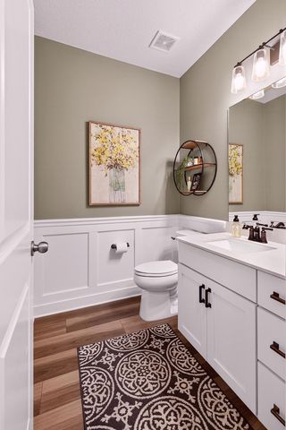 7253 Rogers Court, Chanhassen, MN 55317
