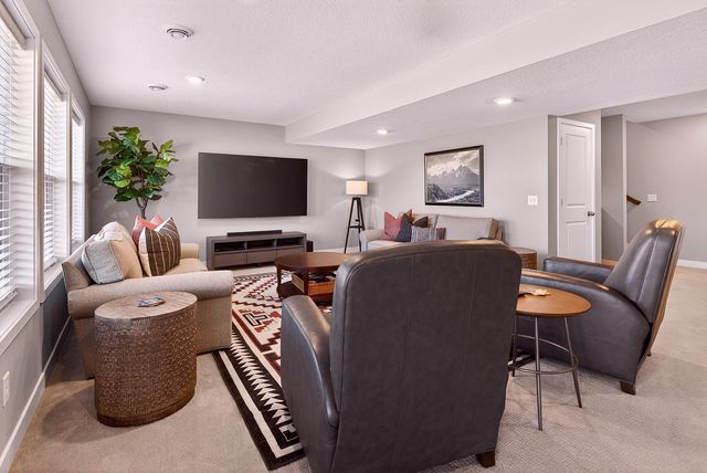 7253 Rogers Court, Chanhassen, MN 55317