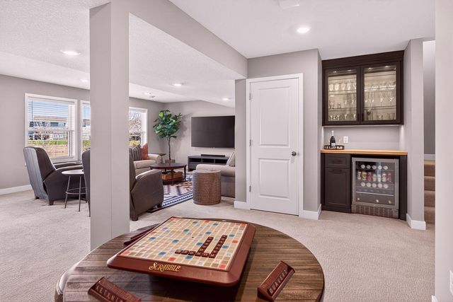 7253 Rogers Court, Chanhassen, MN 55317