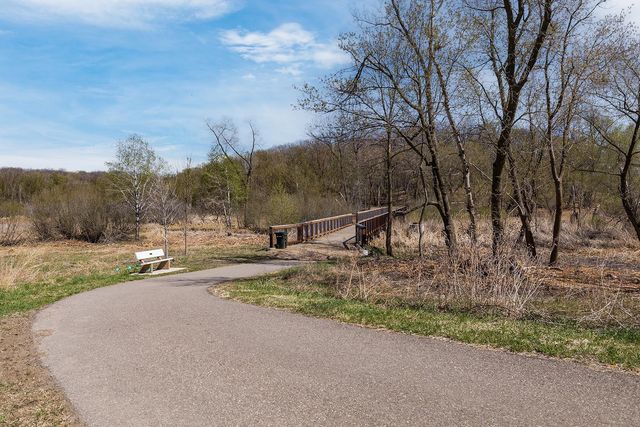 7253 Rogers Court, Chanhassen, MN 55317