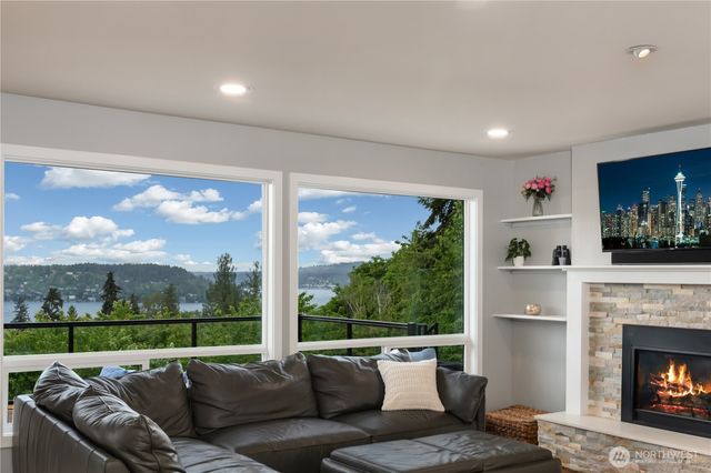 6524 S Hazel Street, Seattle, WA 98178