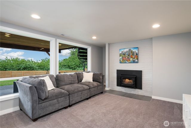 6524 S Hazel Street, Seattle, WA 98178