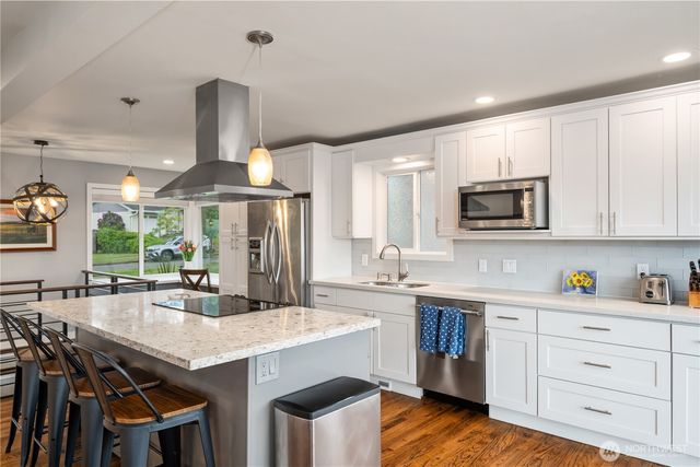 6524 S Hazel Street, Seattle, WA 98178