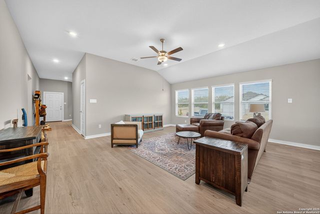 1177 Water Valley, Seguin, TX 78155