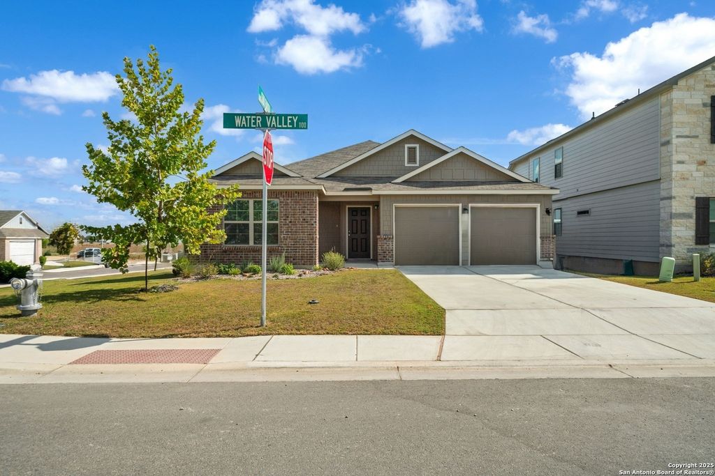 1177 Water Valley, Seguin, TX 78155