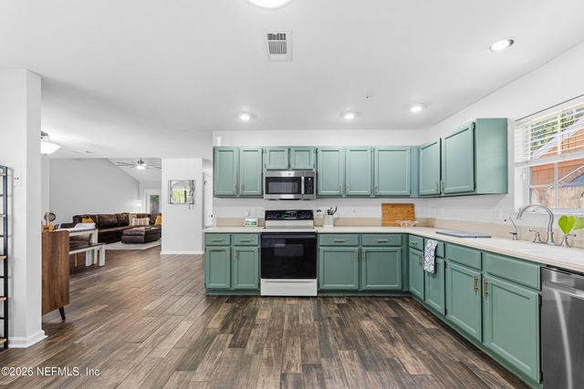 3936 ENGLISH COLONY Drive S, Jacksonville, FL 32257