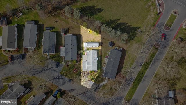 2 HICKORY HILLS DR, Bath, PA 18014