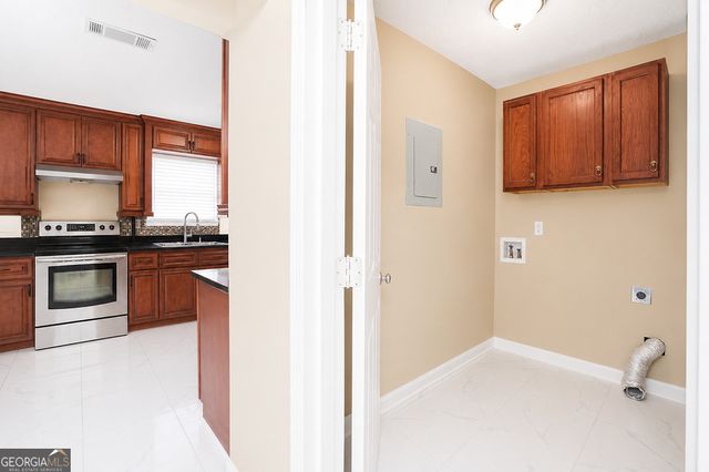 6740 Hill Creek Cove, Lithonia, GA 30058