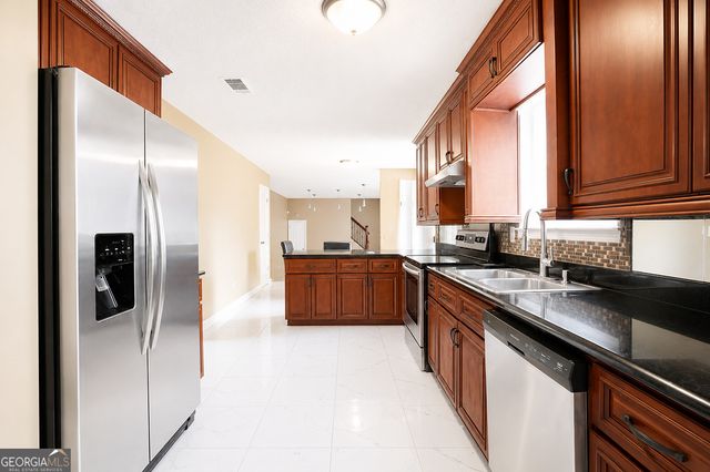 6740 Hill Creek Cove, Lithonia, GA 30058