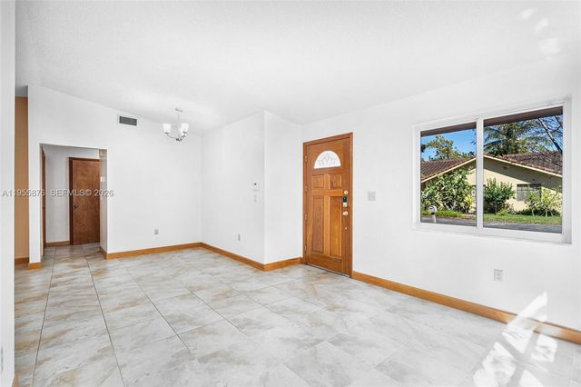 7476 SW 112th Pl, Miami, FL 33173