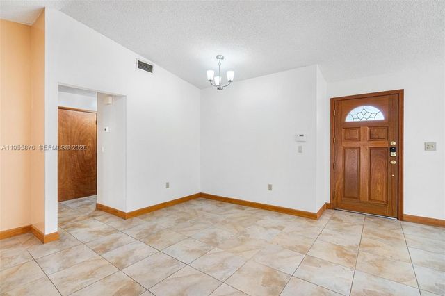 7476 SW 112th Pl, Miami, FL 33173