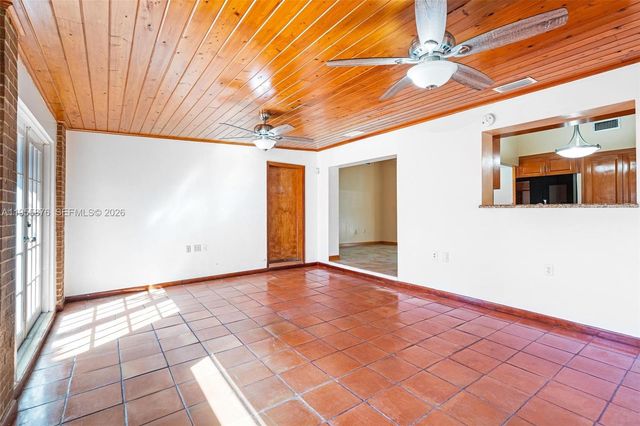 7476 SW 112th Pl, Miami, FL 33173