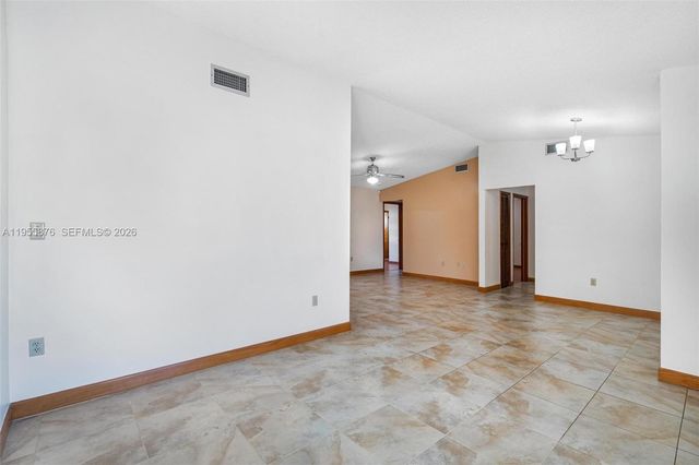 7476 SW 112th Pl, Miami, FL 33173