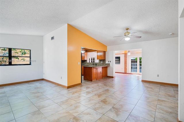 7476 SW 112th Pl, Miami, FL 33173