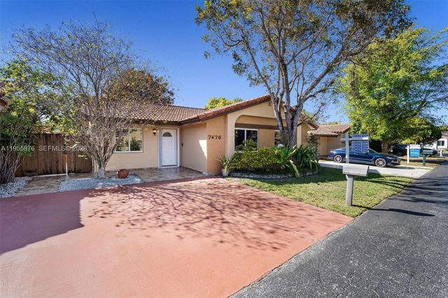 7476 SW 112th Pl, Miami, FL 33173