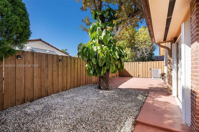 7476 SW 112th Pl, Miami, FL 33173