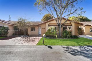 7476 SW 112th Pl, Miami, FL 33173