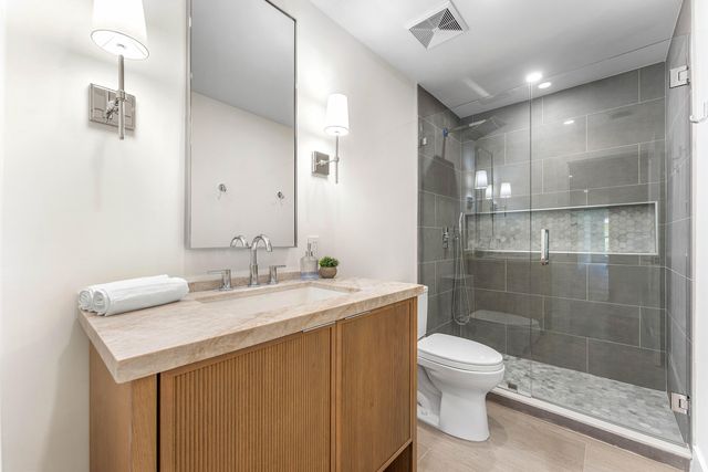 654 W Lakewoode Circle, Delray Beach, FL 33445