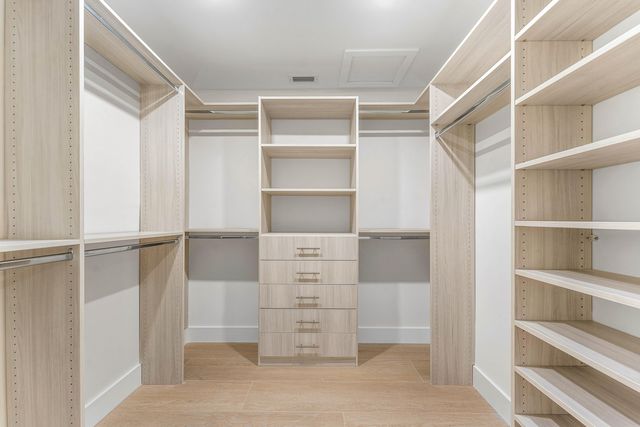 654 W Lakewoode Circle, Delray Beach, FL 33445