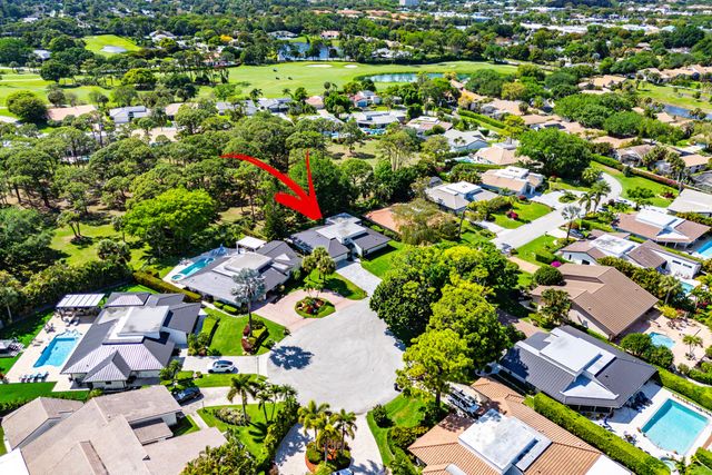 654 W Lakewoode Circle, Delray Beach, FL 33445