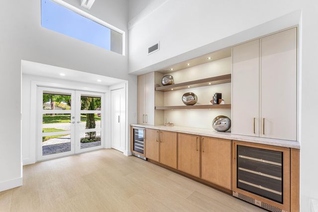 654 W Lakewoode Circle, Delray Beach, FL 33445