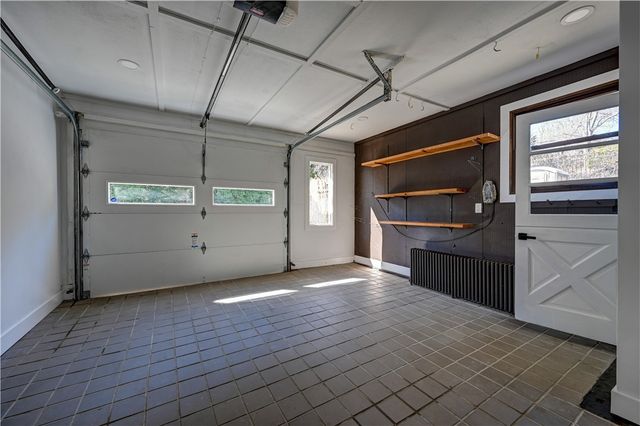 18 Sunset Lane, Portsmouth, RI 02871