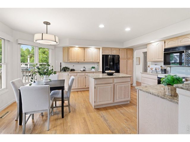 900 Ashford Ln, Fort Collins, CO 80526