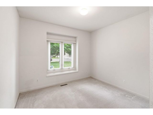 900 Ashford Ln, Fort Collins, CO 80526
