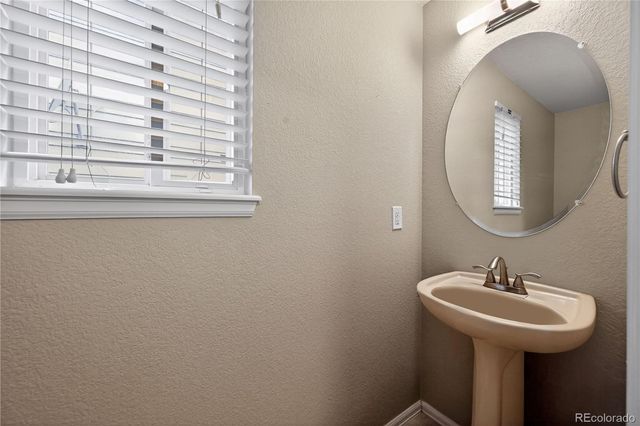 23291 E Orchard Place, Aurora, CO 80015