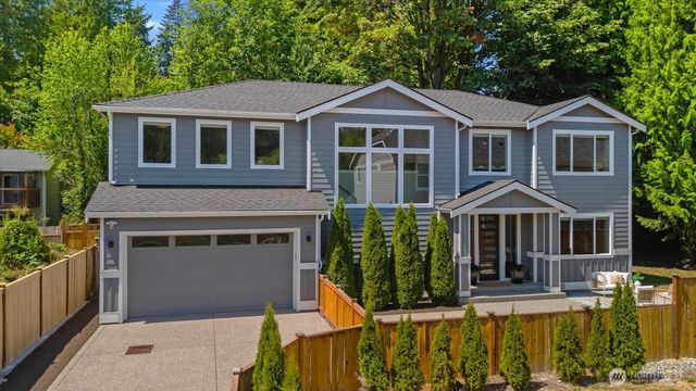 18829 33rd Avenue NE, Lake Forest Park, WA 98155