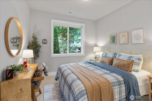 18829 33rd Avenue NE, Lake Forest Park, WA 98155