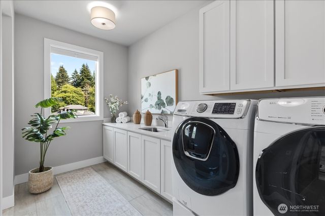 18829 33rd Avenue NE, Lake Forest Park, WA 98155