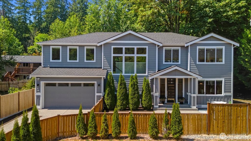 18829 33rd Avenue NE, Lake Forest Park, WA 98155