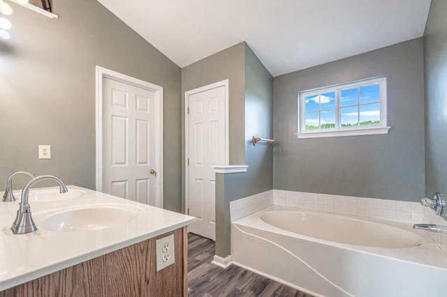 9073 Braxton Drive, Union, KY 41091