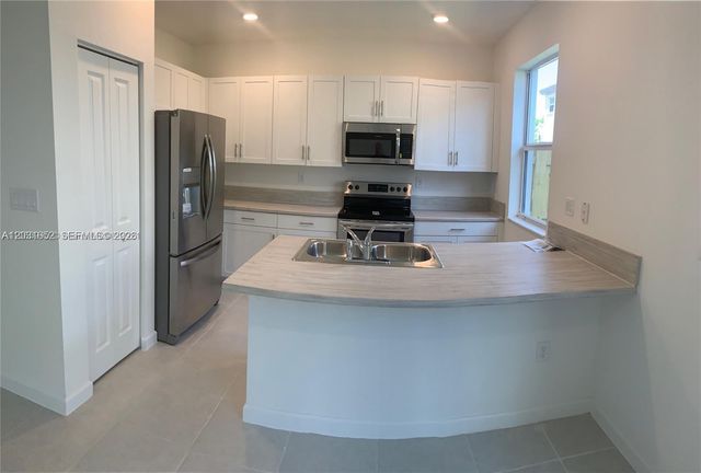 2684 SE 12 Street, Homestead, FL 33033