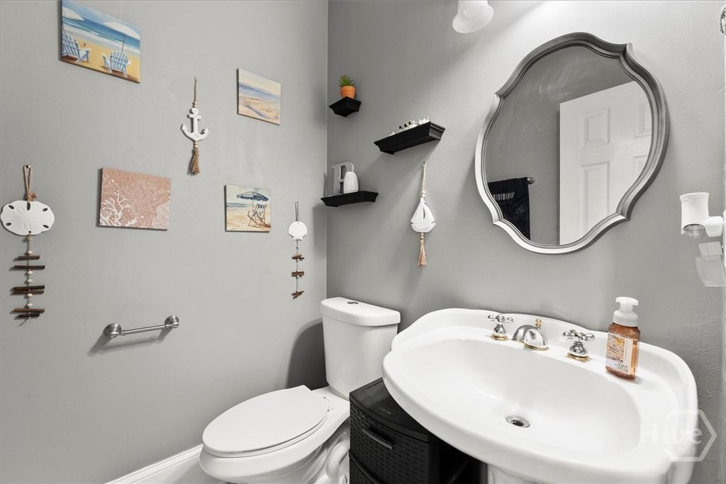 Image 10 of property listing at 2790 Fannie Thompson Road NW, Monroe, GA 30656